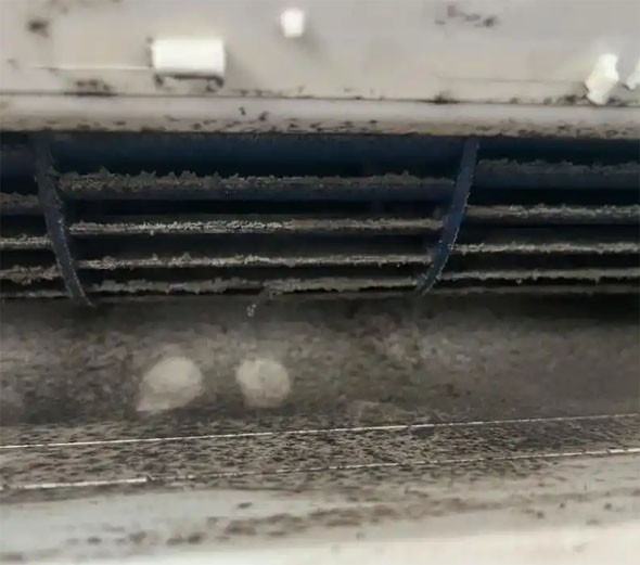 商水空调吹的风有股烧焦味是怎么回事